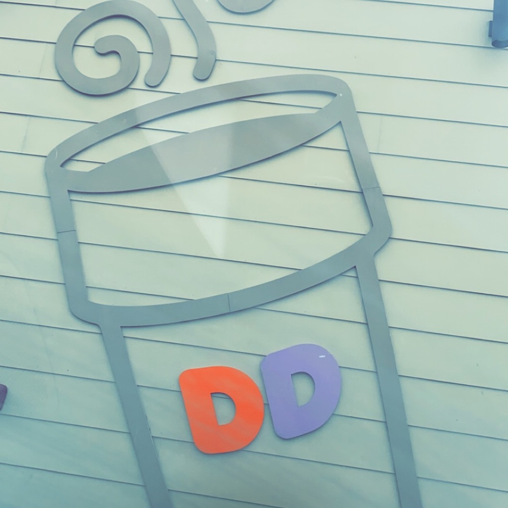 Meet your Posher, Holly